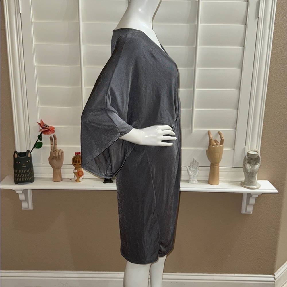 Missguided Slinky Kimono Dress - Picture 2 of 9